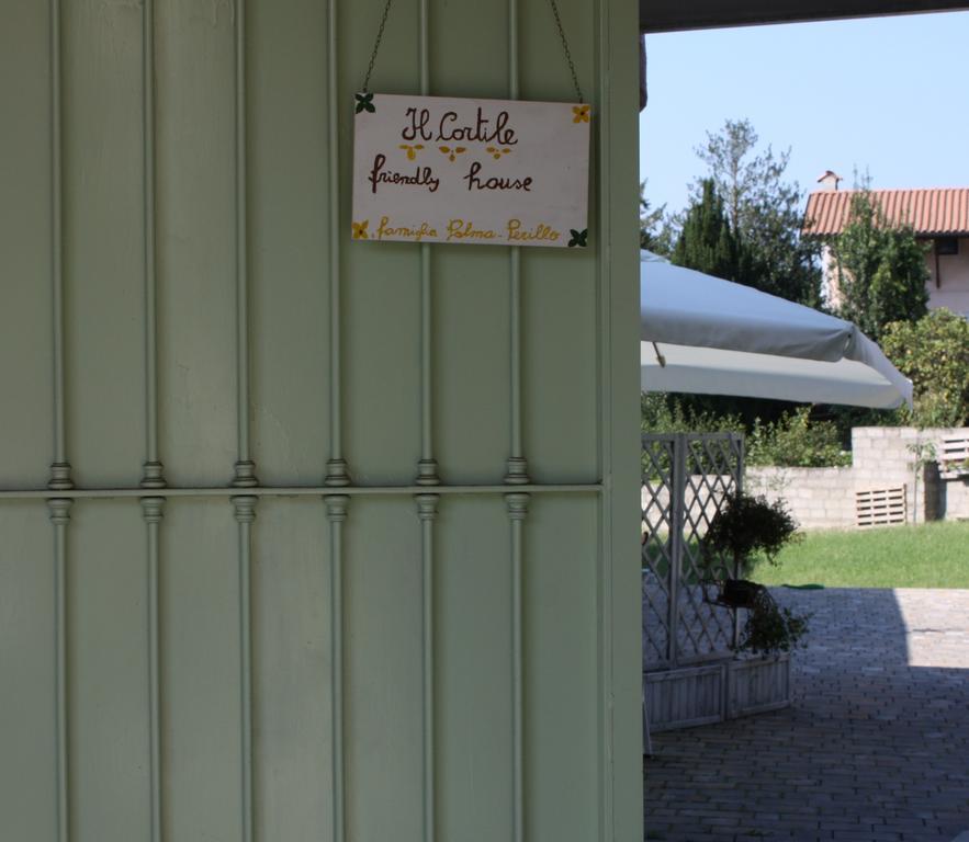 Il Cortile Friendly House Hotel Borgomanero Bagian luar foto